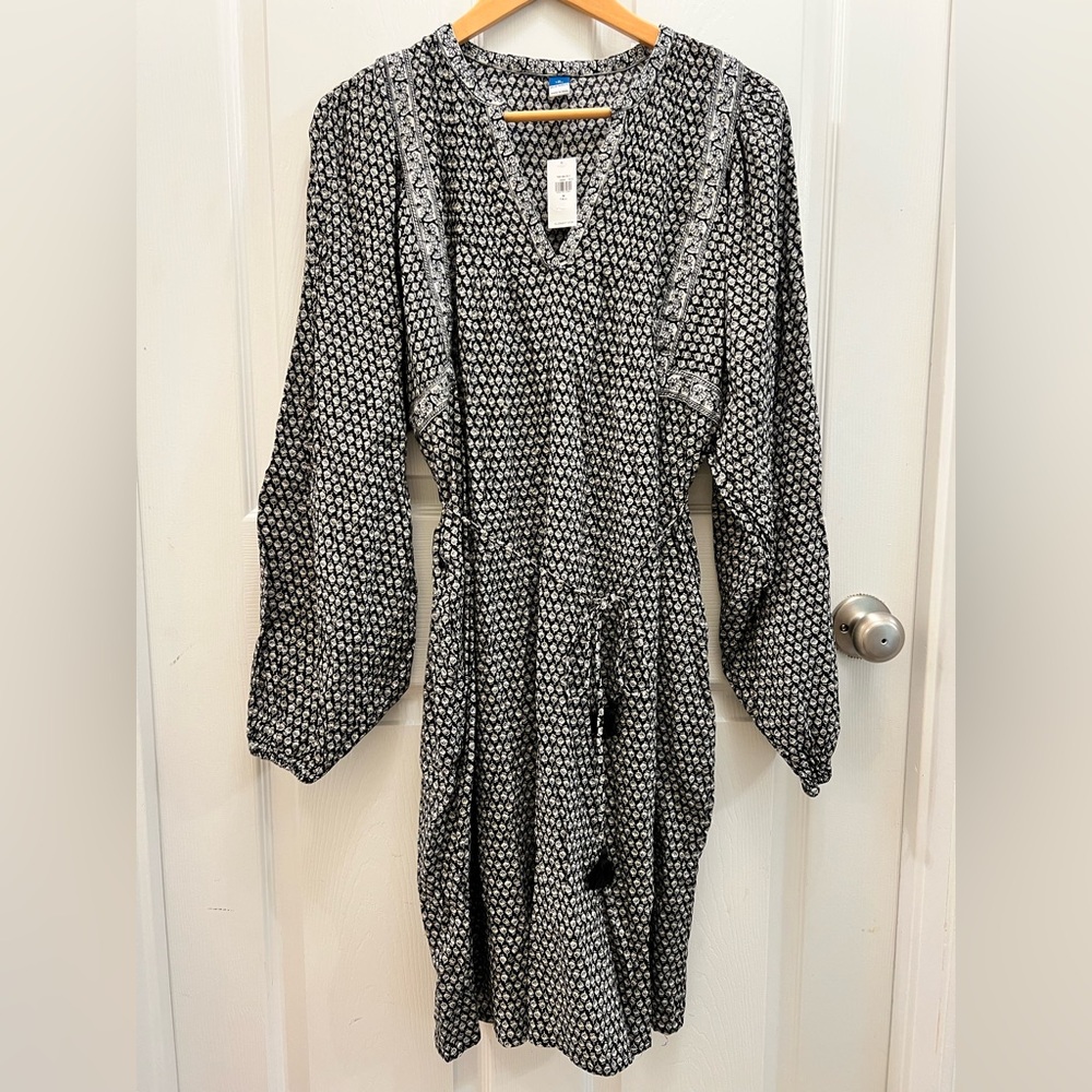 NWT Old Navy Black and White Patterned Dress